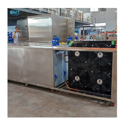 Machine intelligente de fabrication de blocs de glace claire 380v Voltage avec réglages commerciaux