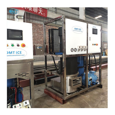 Machine à glace tubulaire de 5 tonnes avec un stockage de glace de 1000 kg et un compresseur écologique