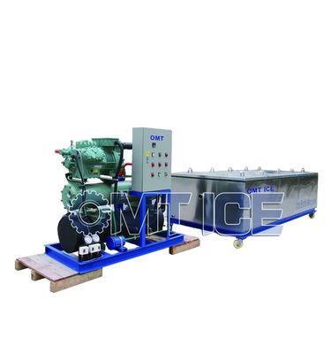 8 tonnes / 24 heures Machine de fabrication de blocs de glace refroidissement par eau économiser de l' espace pour les fruits de mer