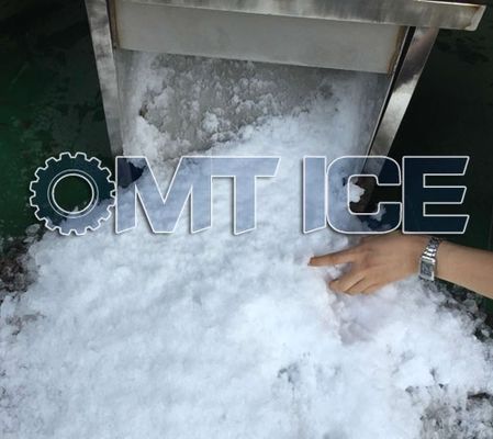 Machine de concassage de glace électrique à vitesse réglable à grande capacité avec conteneur